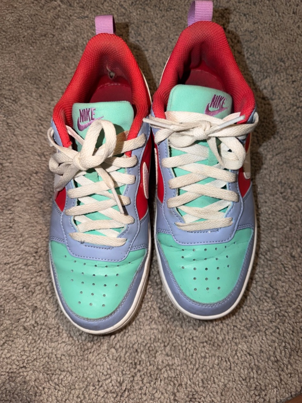 Nike Kids Low-Top Sneakers in Mint, Red & Lavender